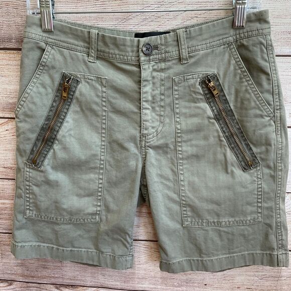 J CREW CARGO SHORTS IN OLIVE GREEN‎ - Picture 2 of 4